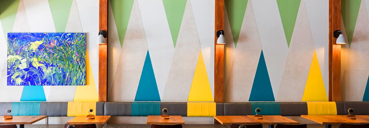 Nandos FOREST LAKE SHOPPING CENTRE building image