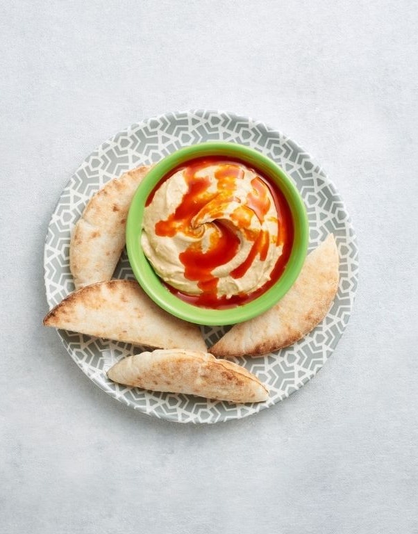 Hummus with PERi-PERi Drizzle & Pita